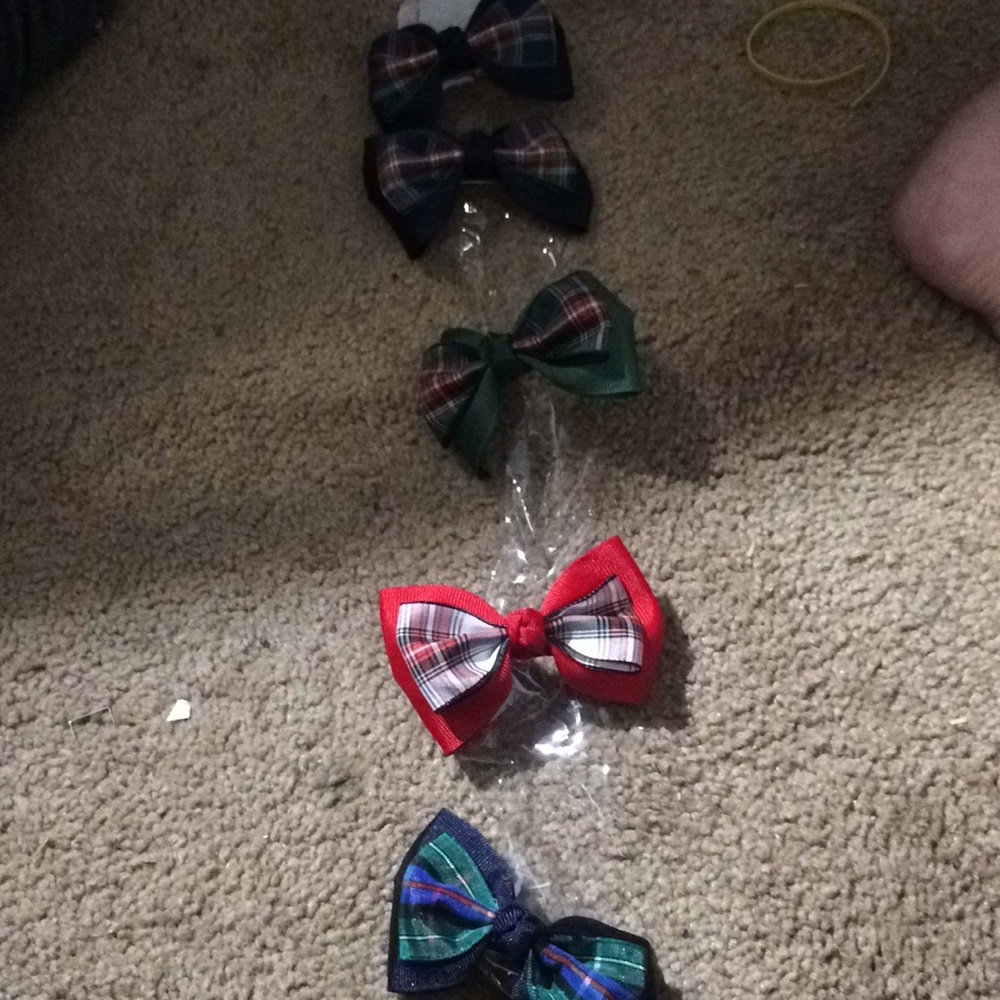 Lot of 7 Girl's Barrettes